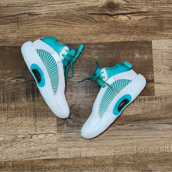 SOLD - Picture 2 of 7